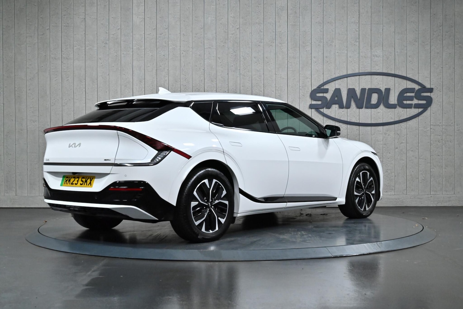 Used Kia EV6 2023 for sale - 76620325: Photo 6