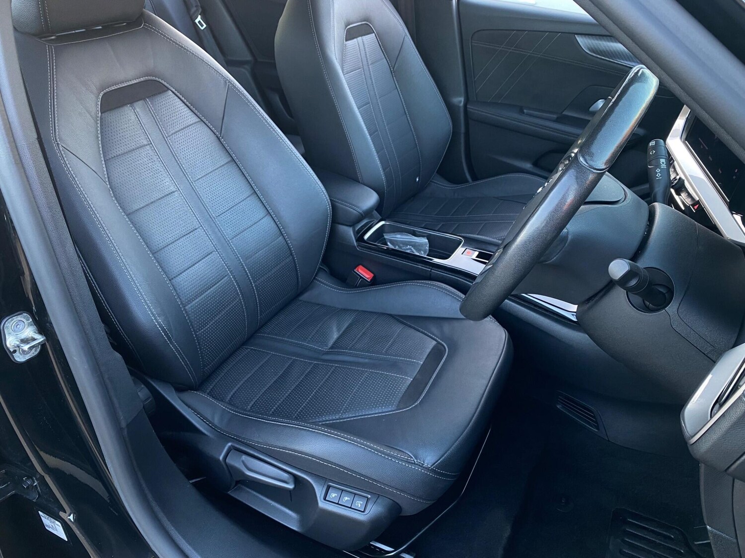 Used Vauxhall Mokka Electric 2022 for sale - 77682979: Photo 30