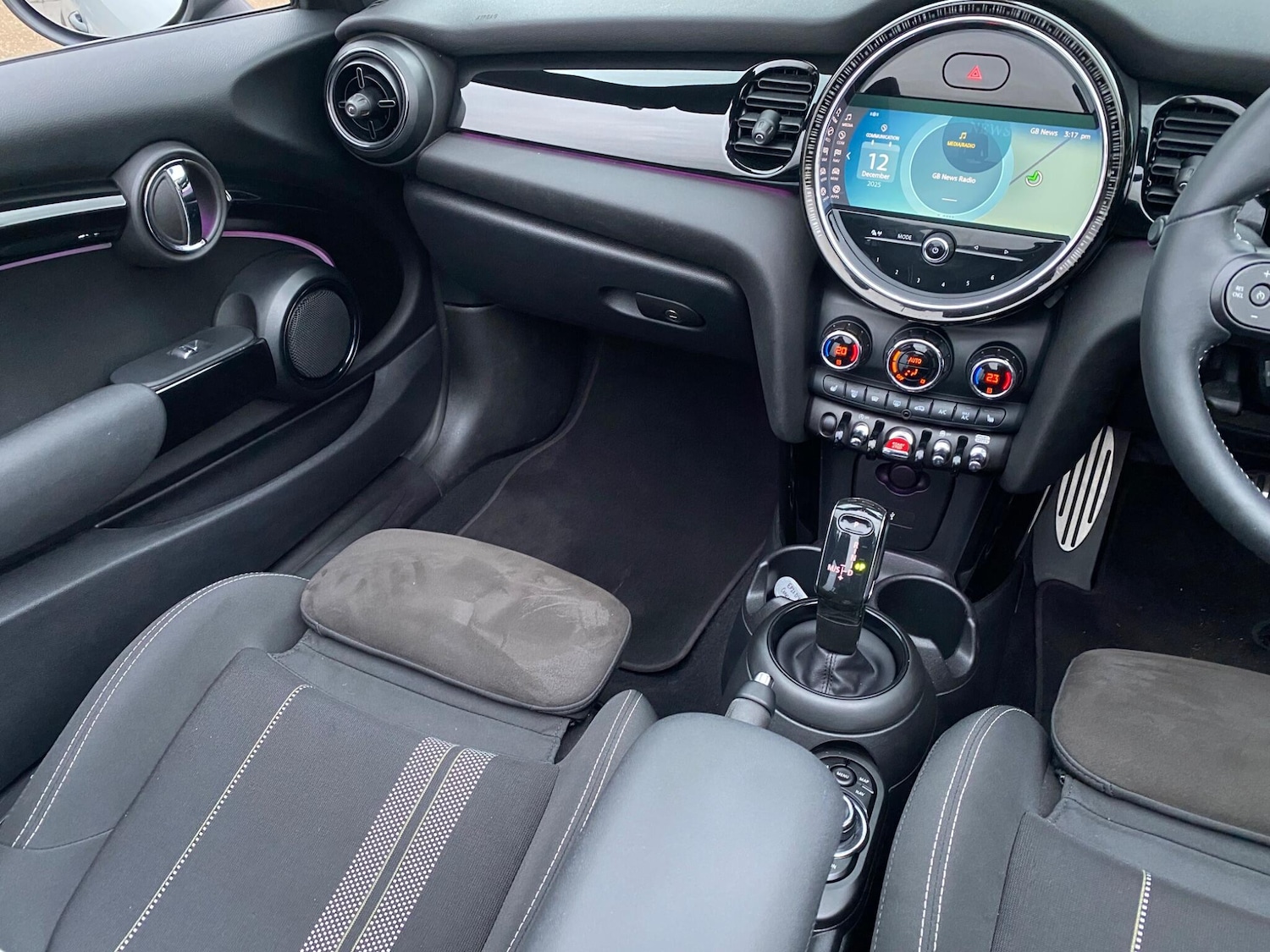 Used MINI Convertible 2021 for sale - 77028981: Photo 30