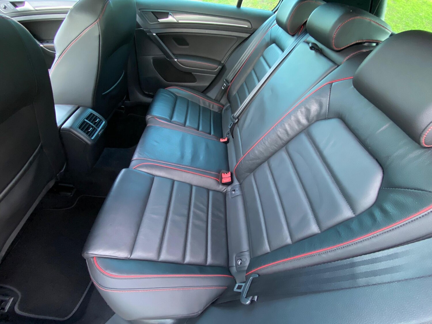 Used Volkswagen Golf 2019 for sale - 76377923: Photo 29