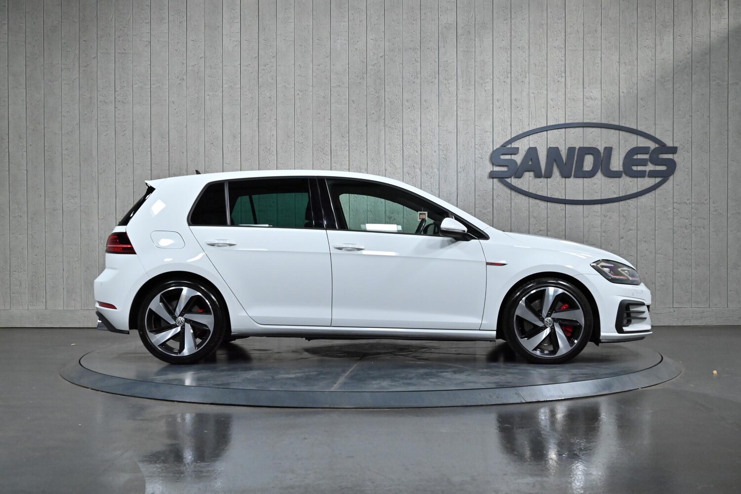 Used Volkswagen Golf 2019 for sale - 76377923: Photo 3