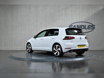 Used Volkswagen Golf 2019 for sale - 76377923: Photo