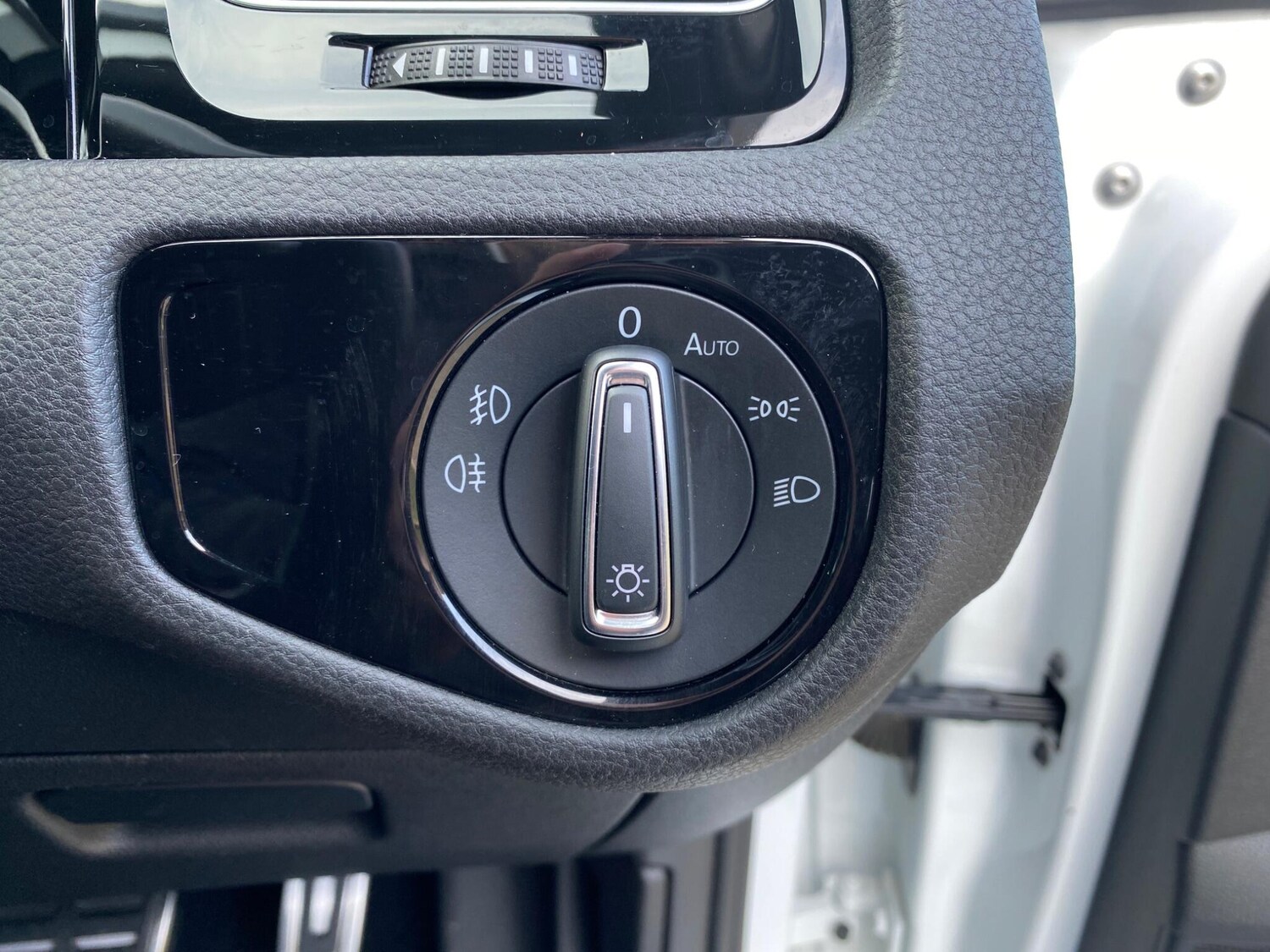 Used Volkswagen Golf 2019 for sale - 76377923: Photo 51