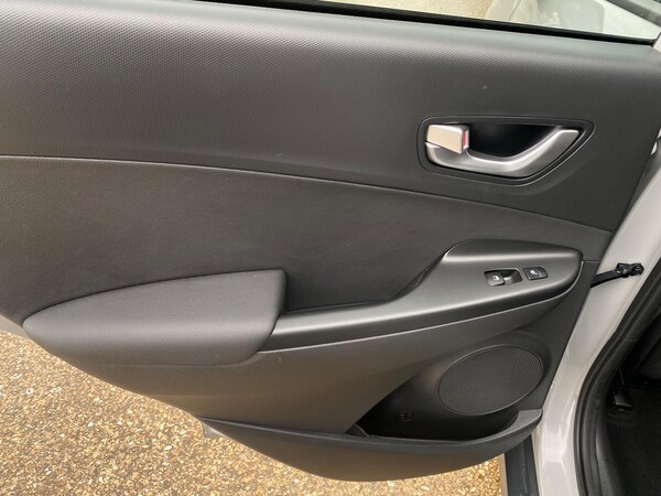 Used Hyundai KONA 2023 for sale - 75990185: Photo 57