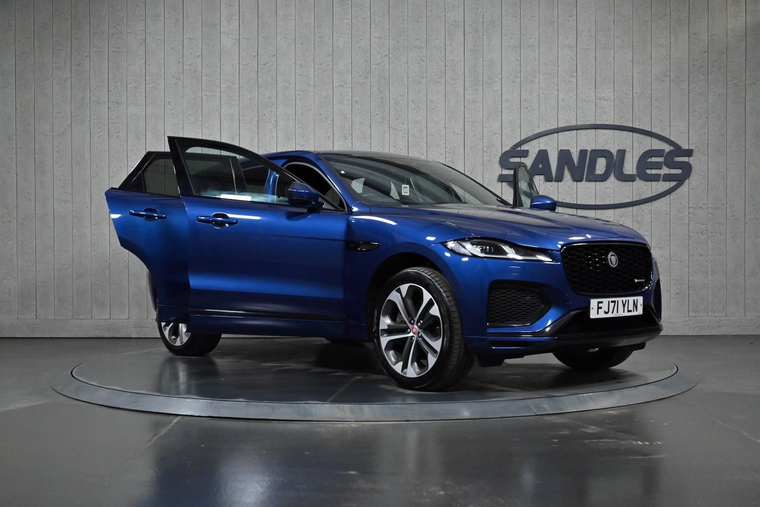 Used Jaguar F-Pace 2022 for sale - 77266668: Photo 8