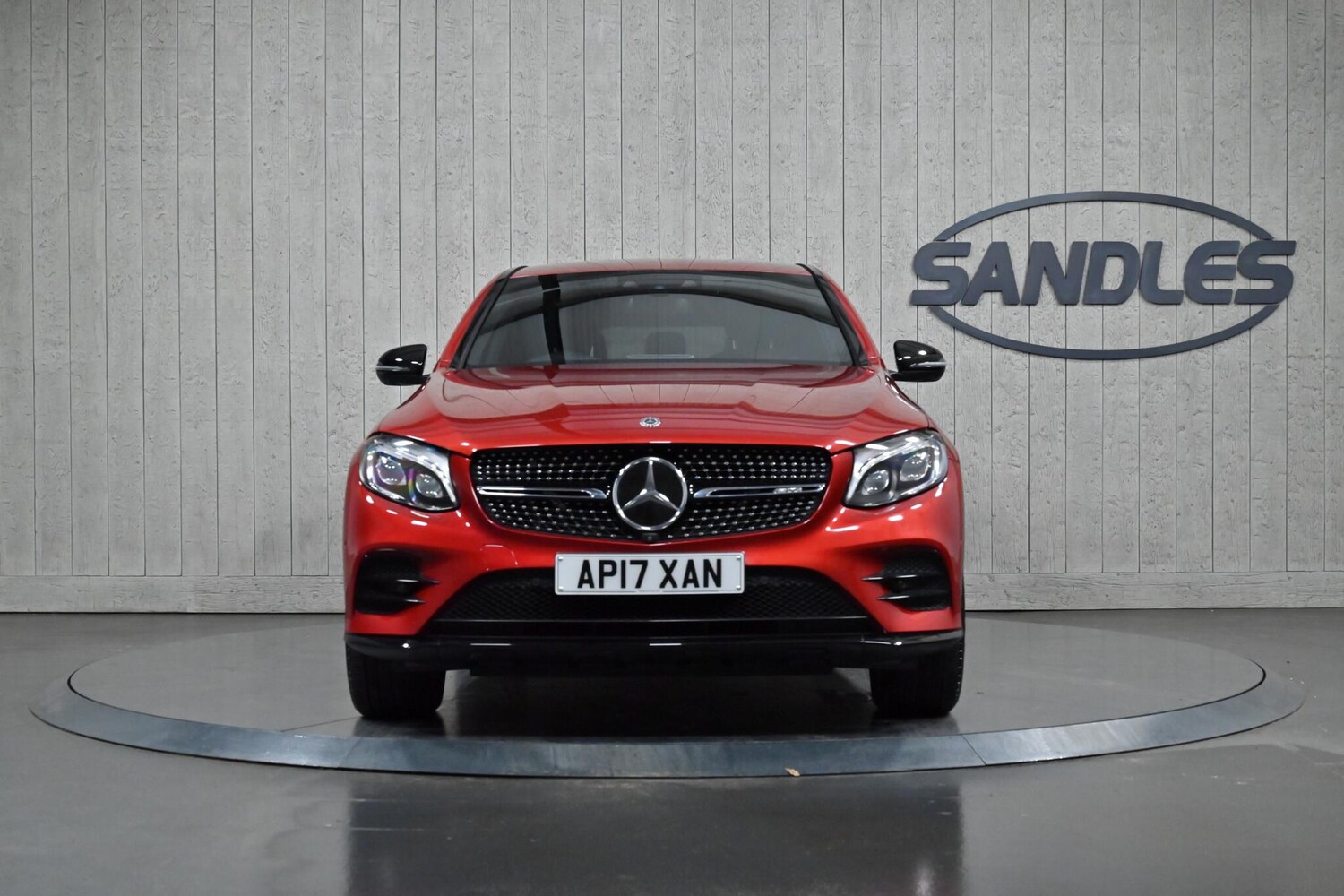 Used Mercedes-Benz GLC 2017 for sale - 76849625: Photo 2