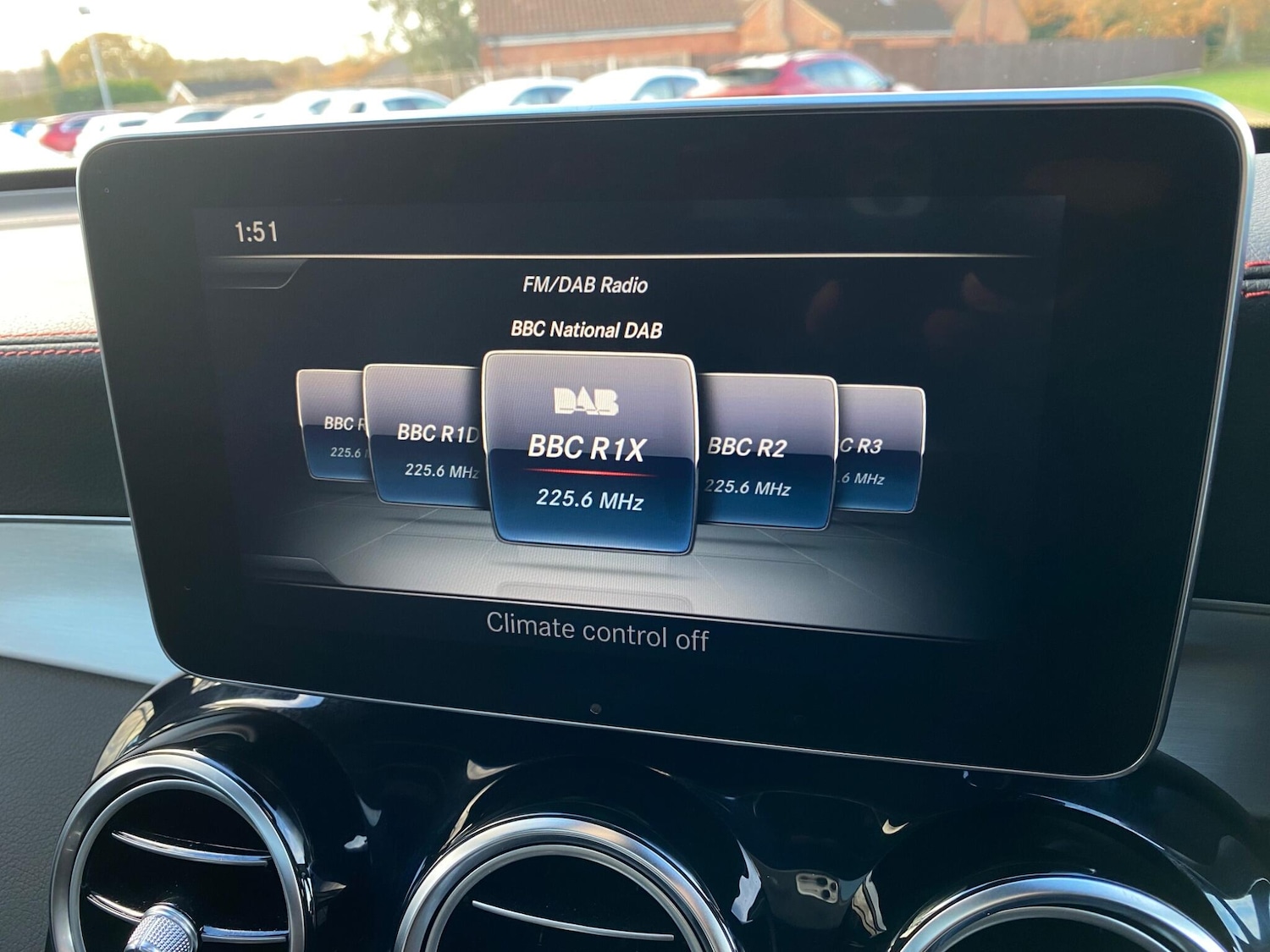 Used Mercedes-Benz GLC 2017 for sale - 76849625: Photo 33