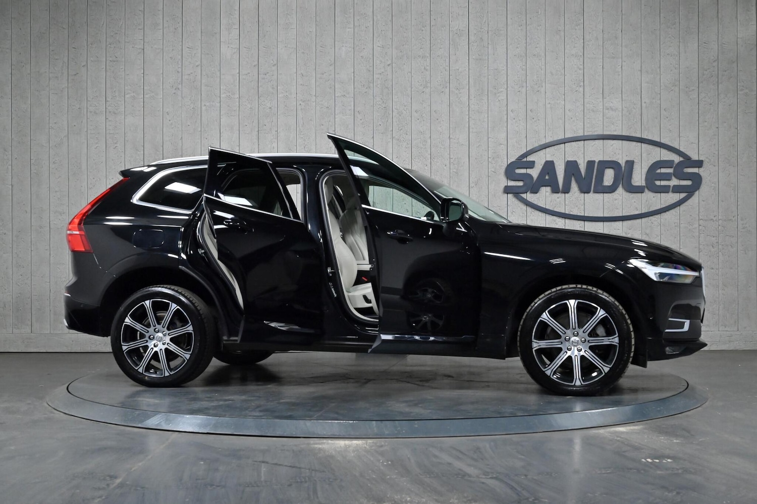 Used Volvo XC60 2021 for sale - 77611494: Photo 10