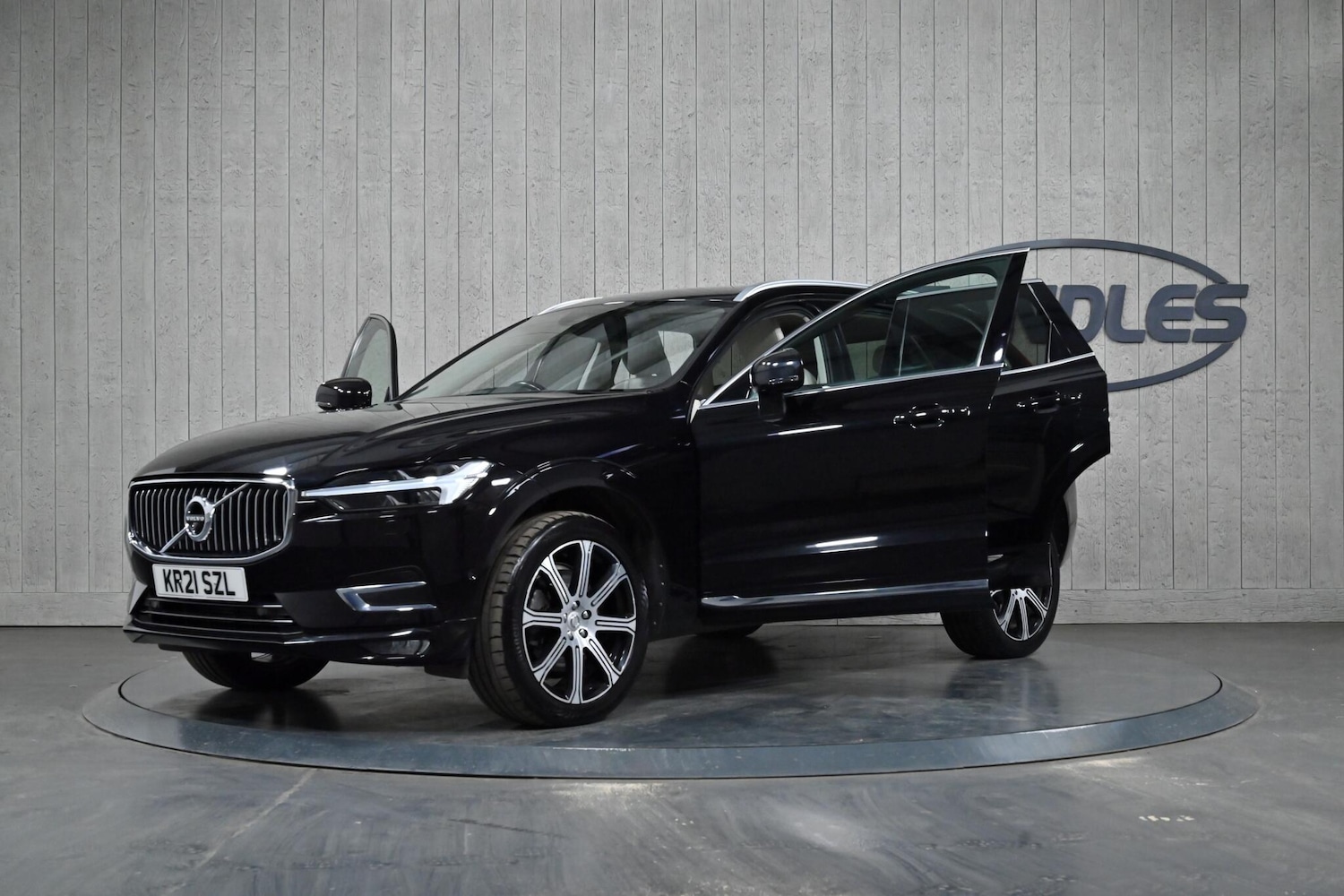 Used Volvo XC60 2021 for sale - 77611494: Photo 14