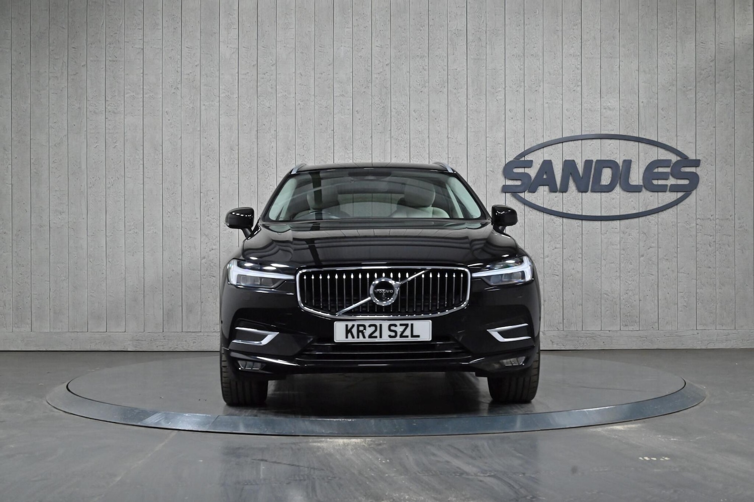 Used Volvo XC60 2021 for sale - 77611494: Photo 2