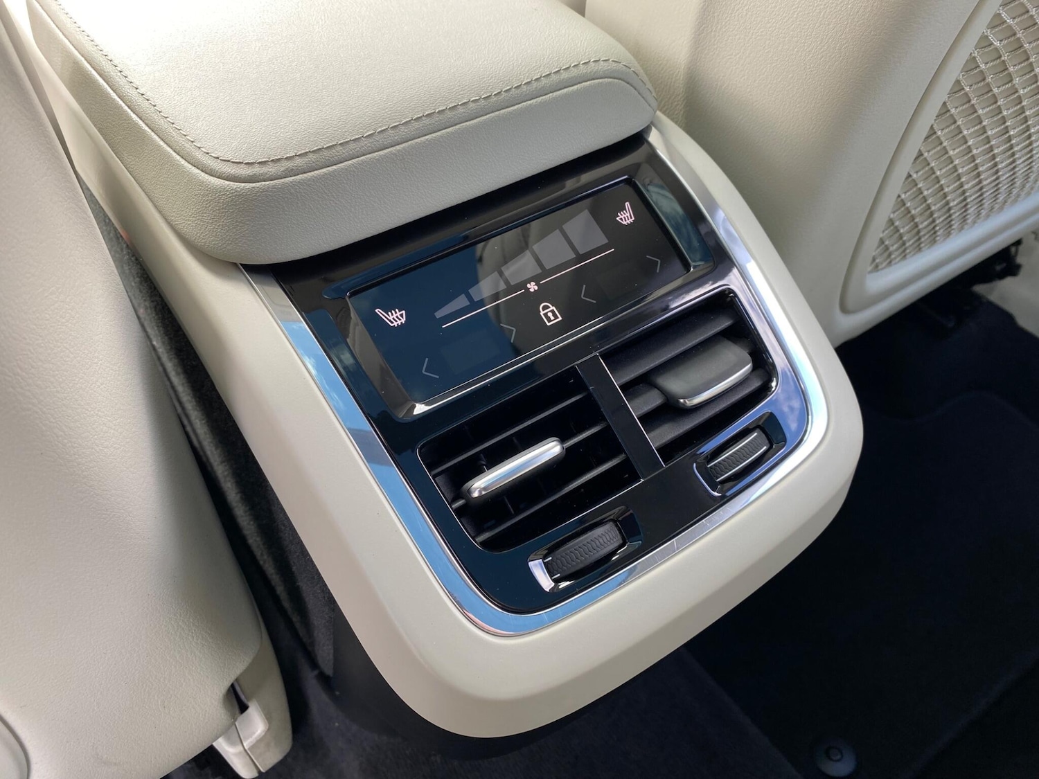 Used Volvo XC60 2021 for sale - 77611494: Photo 27