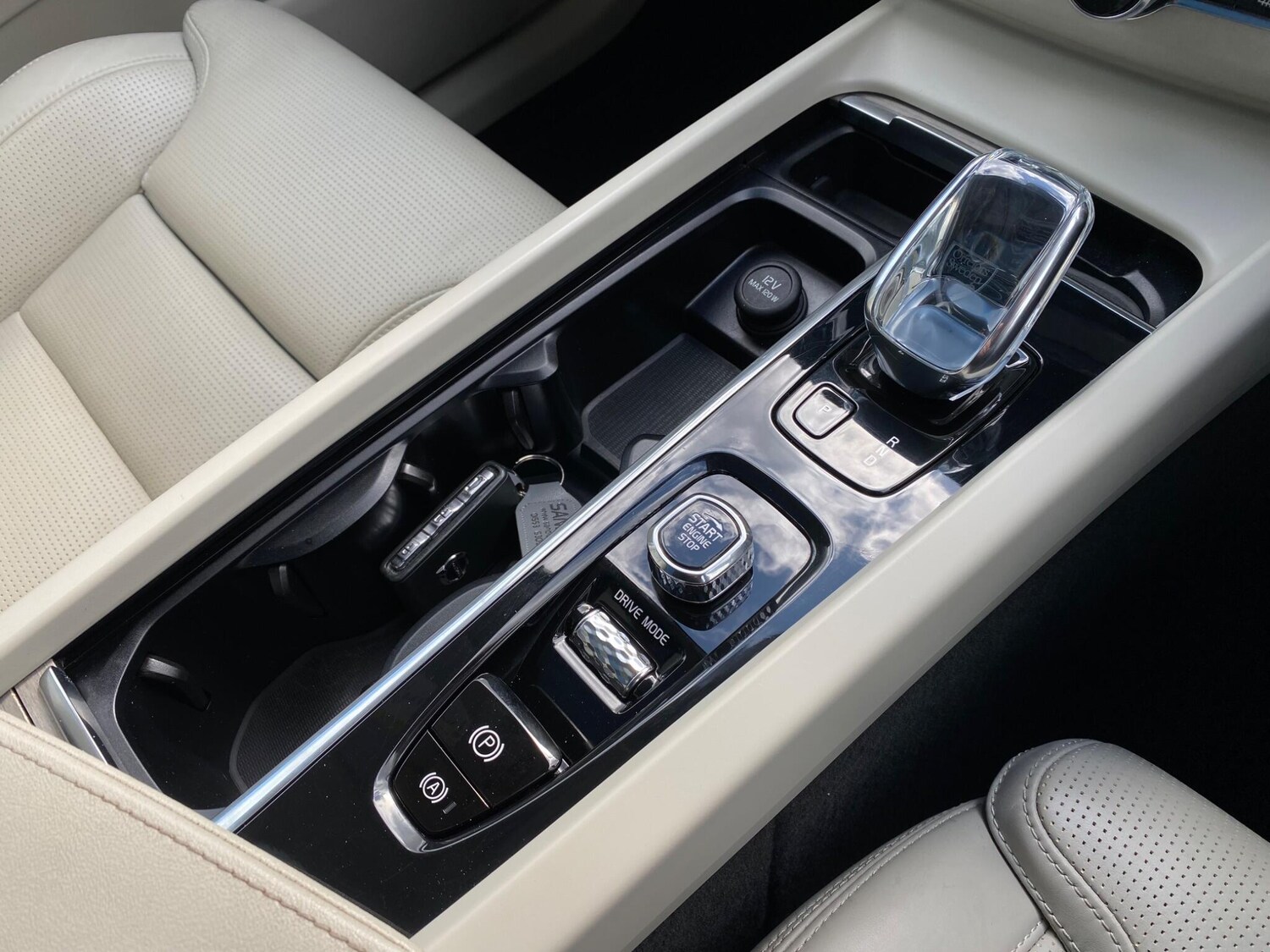 Used Volvo XC60 2021 for sale - 77611494: Photo 42