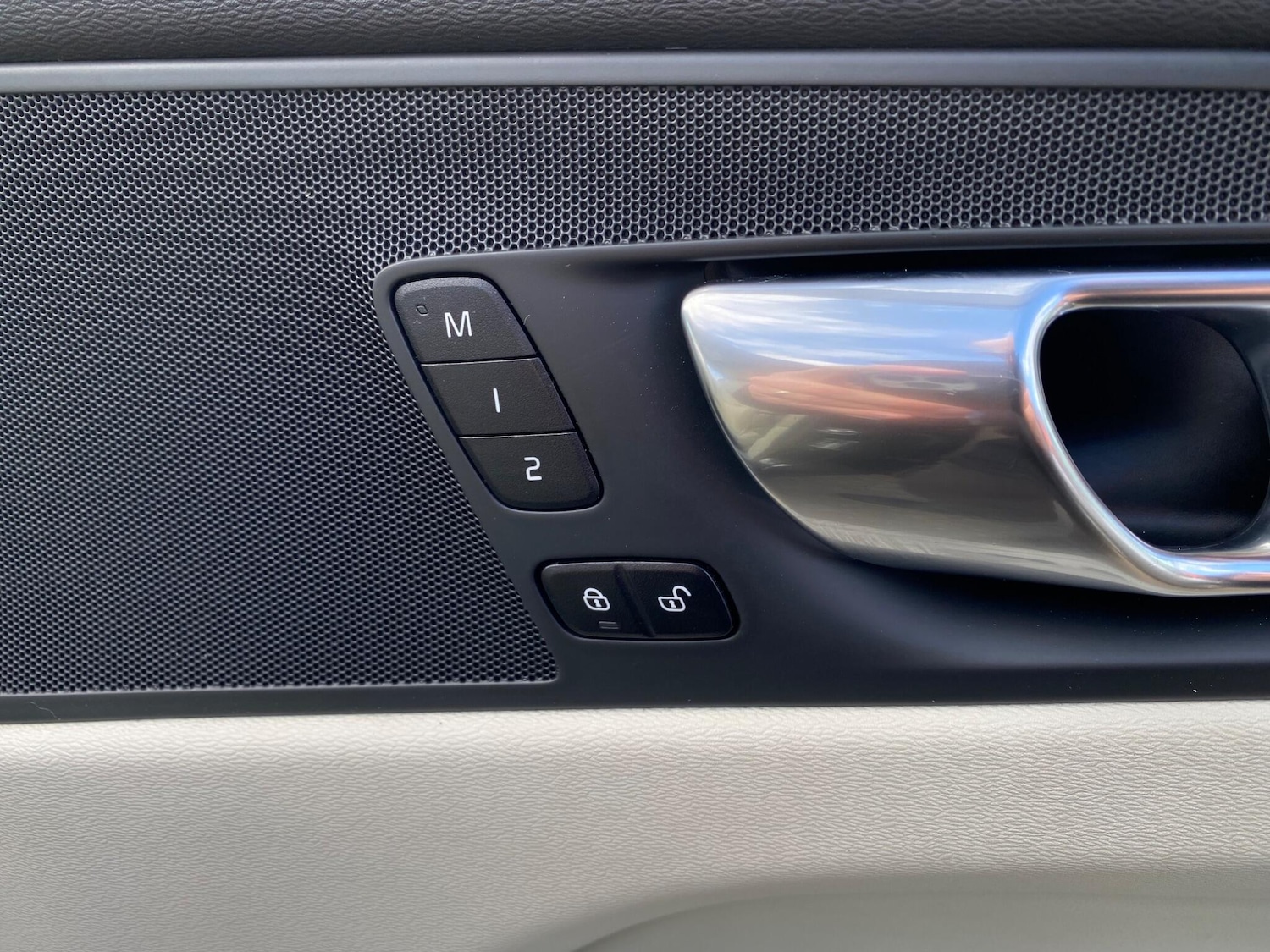 Used Volvo XC60 2021 for sale - 77611494: Photo 50