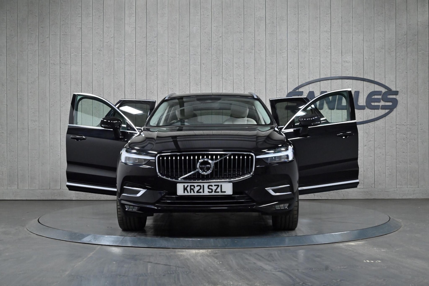 Used Volvo XC60 2021 for sale - 77611494: Photo 9