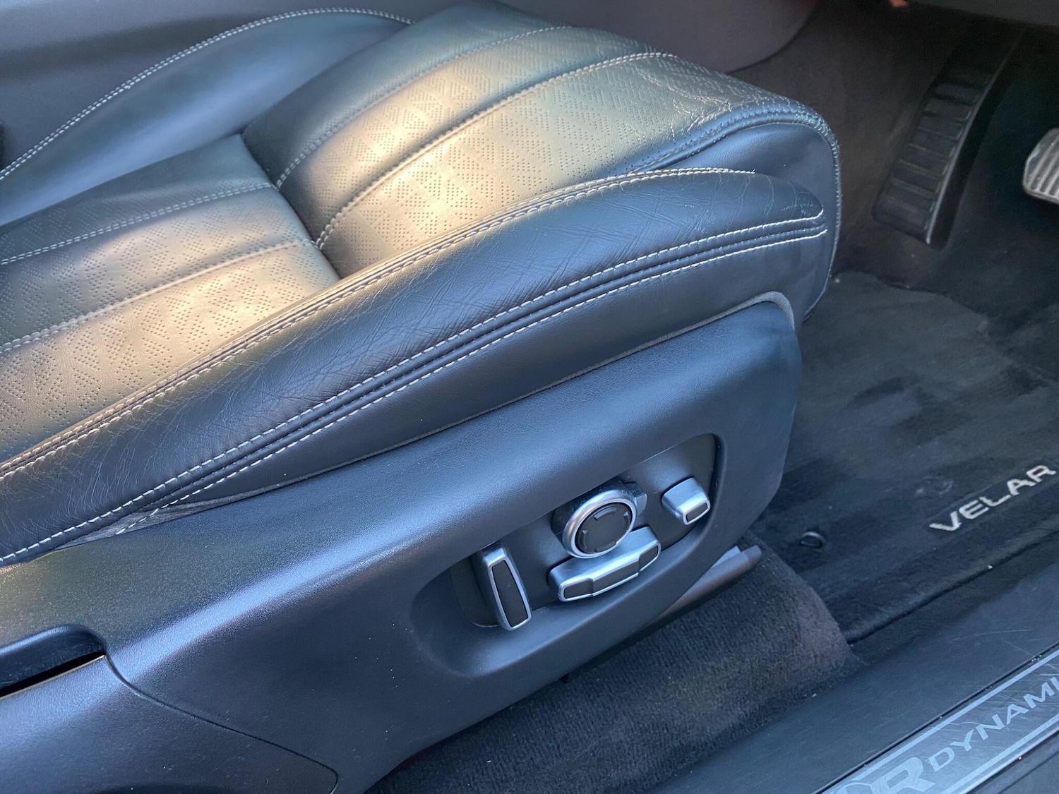 Used Land Rover Range Rover Velar 2019 for sale - 76499237: Photo 26