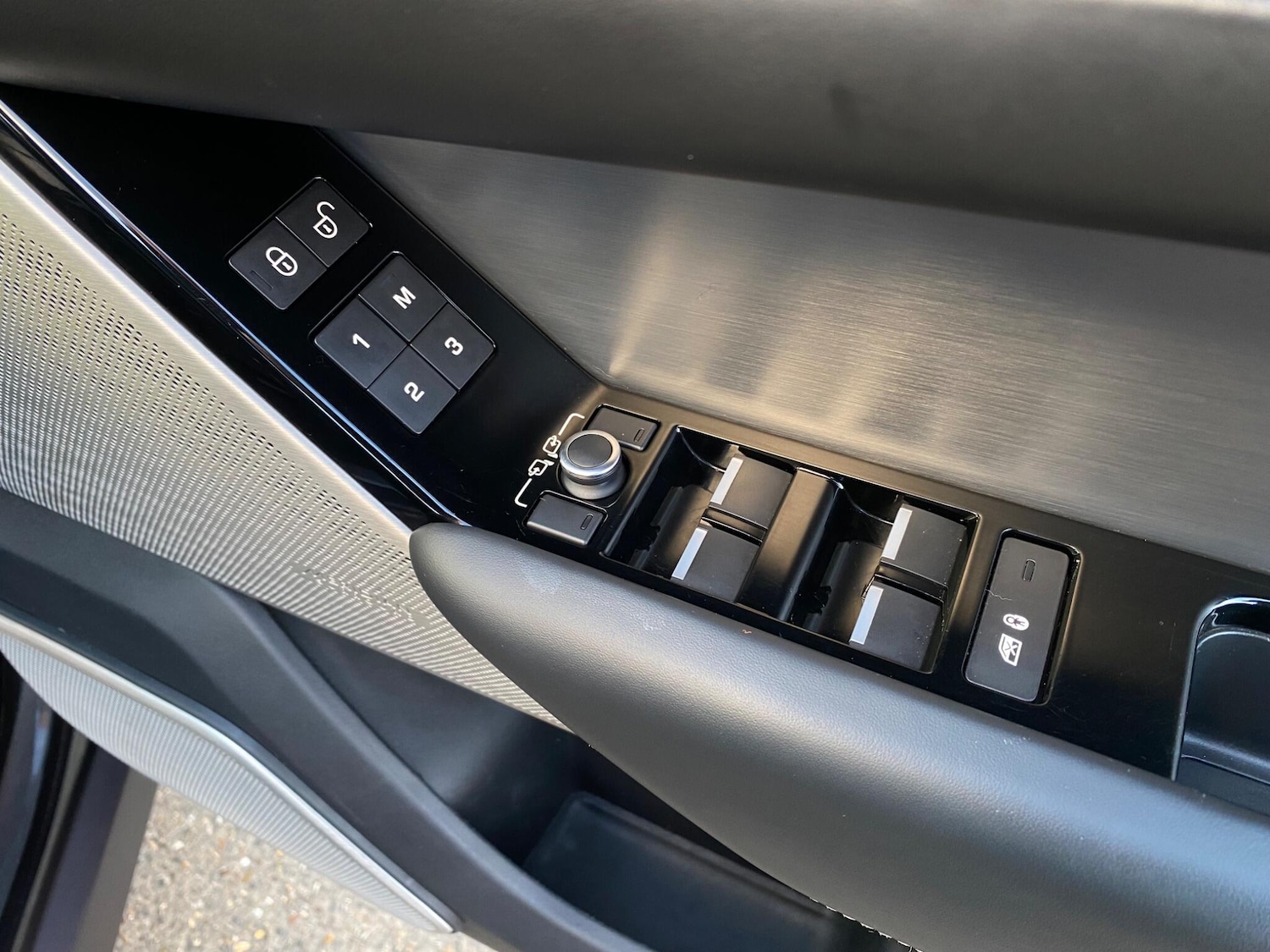 Used Land Rover Range Rover Velar 2019 for sale - 76499237: Photo 49