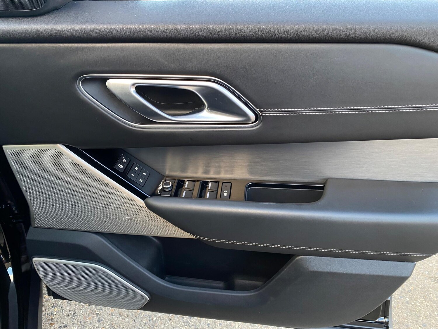 Used Land Rover Range Rover Velar 2019 for sale - 76499237: Photo 51