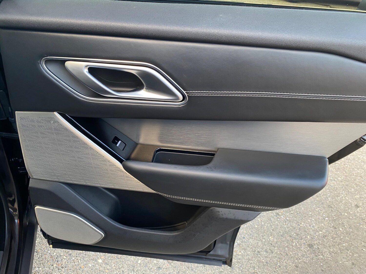 Used Land Rover Range Rover Velar 2019 for sale - 76499237: Photo 54