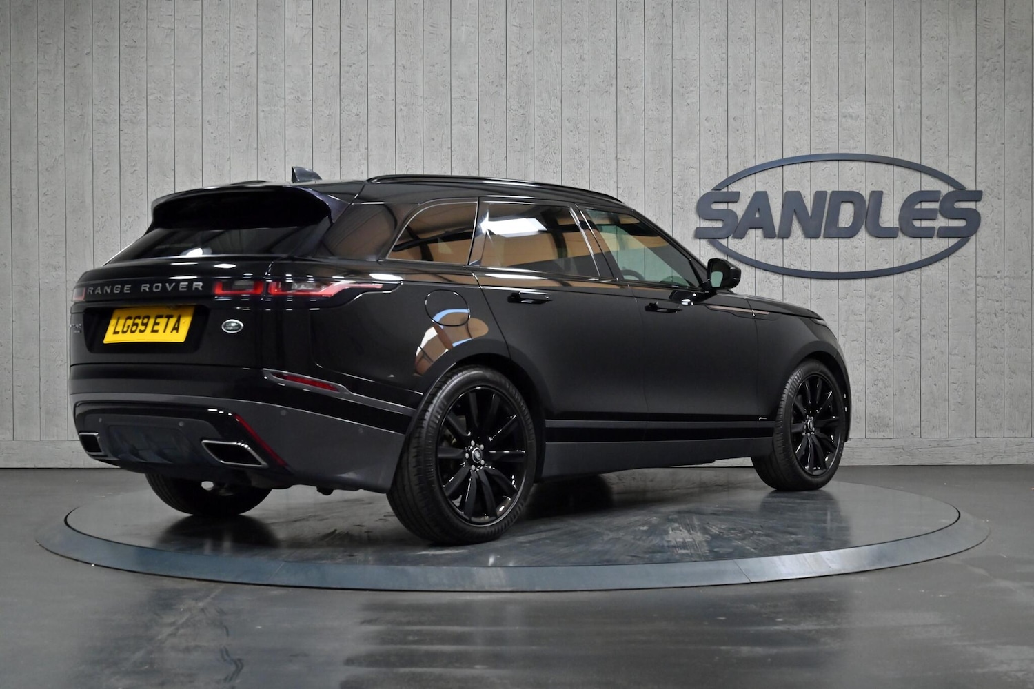 Used Land Rover Range Rover Velar 2019 for sale - 76499237: Photo 6