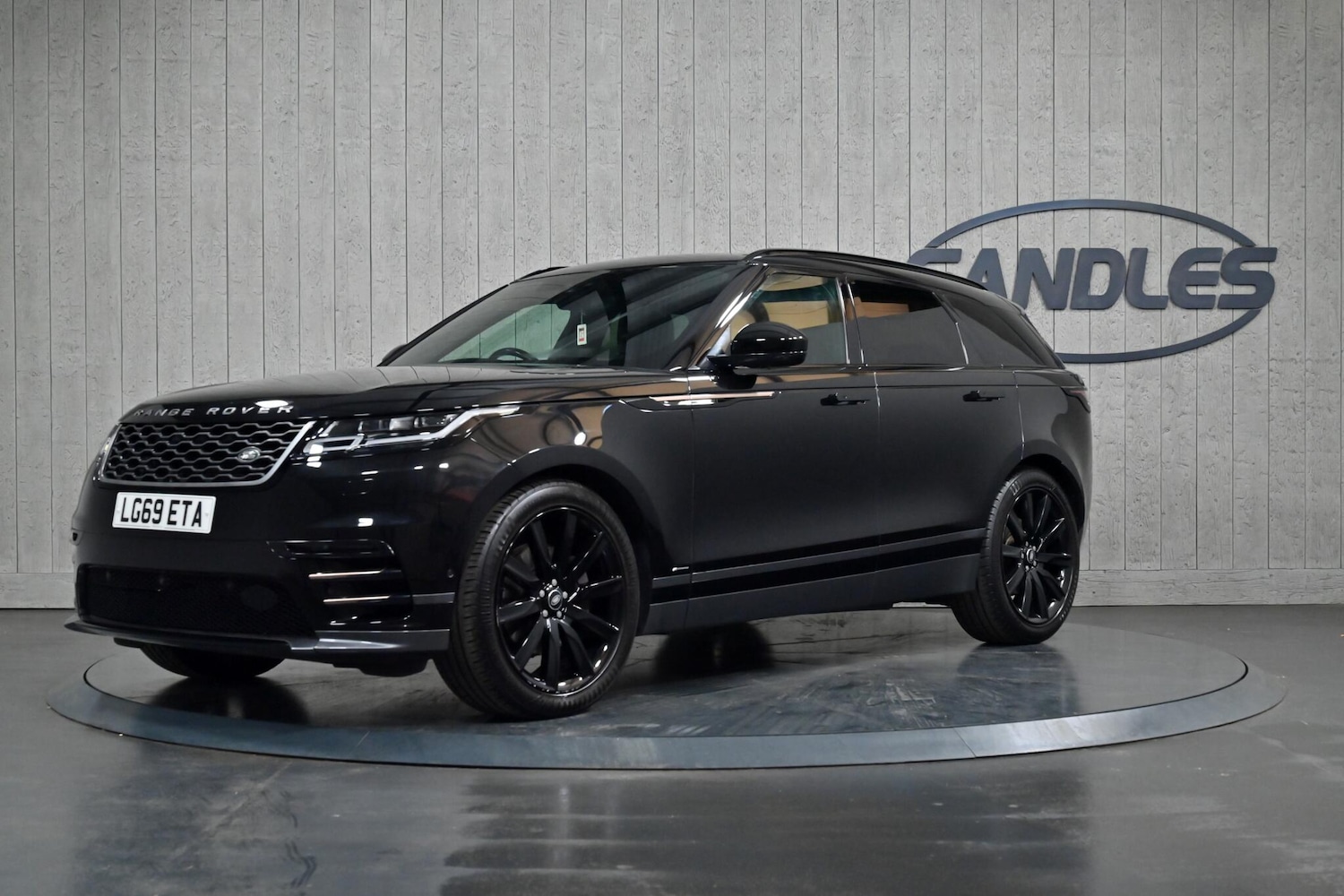 Used Land Rover Range Rover Velar 2019 for sale - 76499237: Photo 7