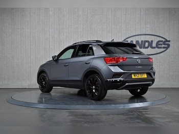 Used Volkswagen T-Roc 2021 for sale - 76433065: Photo