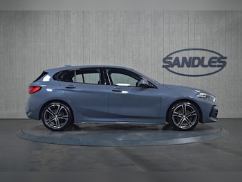 Used BMW 1 Series 2022 for sale - 76122372: Photo