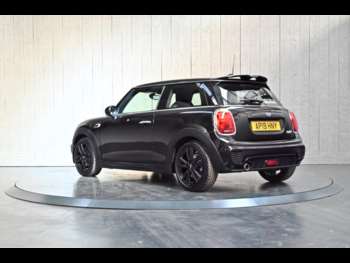 Used MINI Hatch 2019 for sale - 74057420: Photo