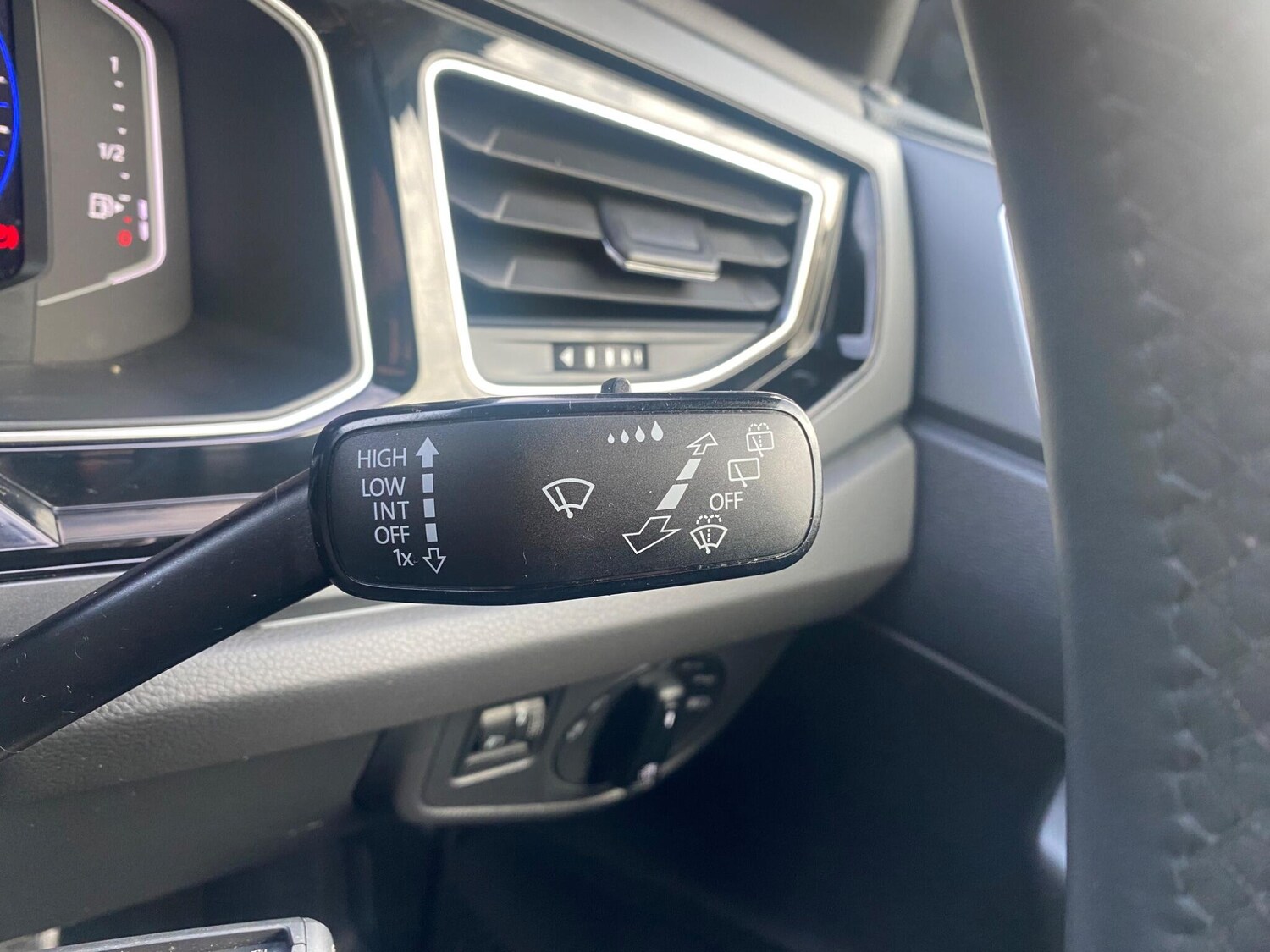 Used Volkswagen Polo 2022 for sale - 76498613: Photo 40