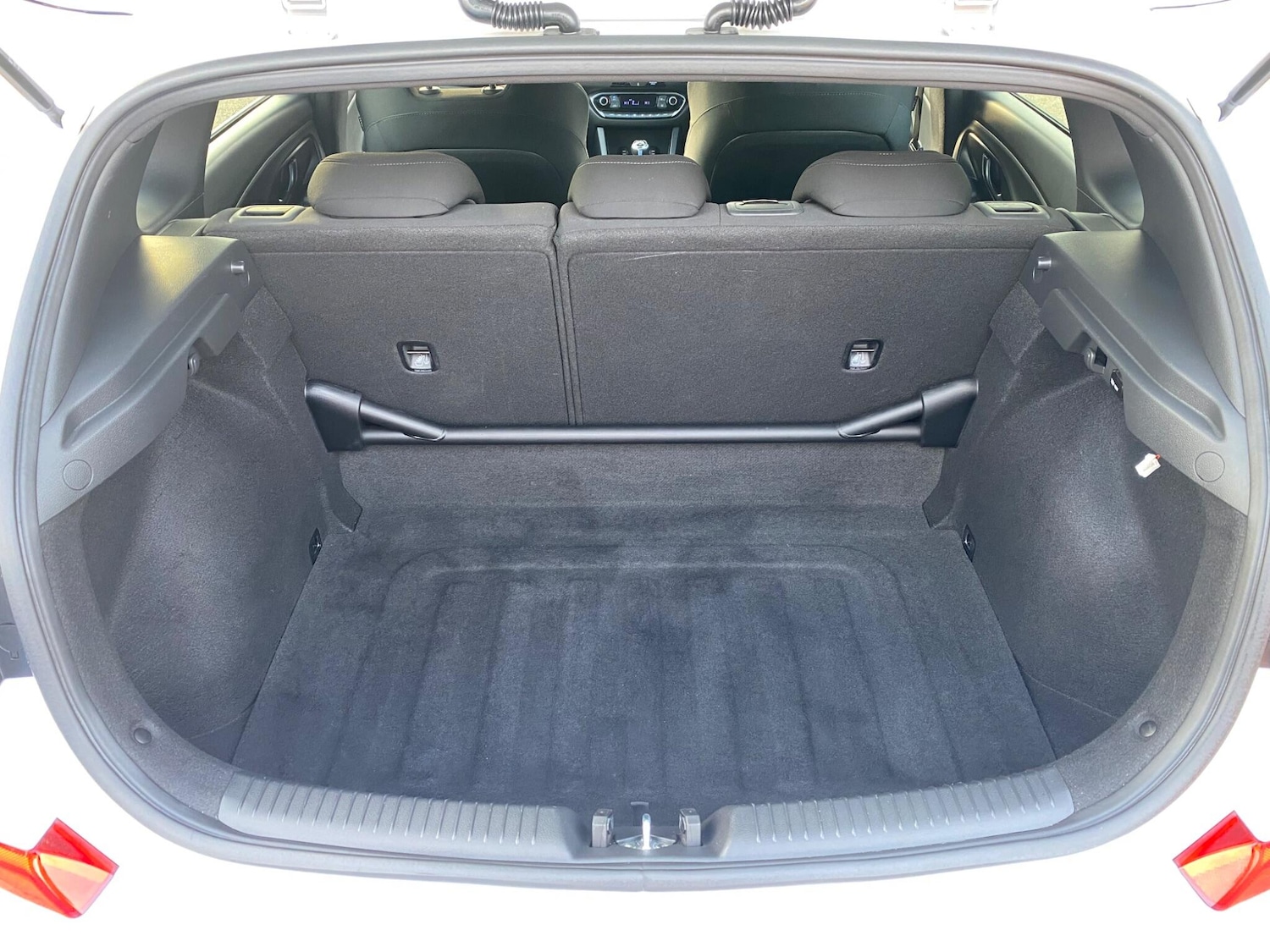 Used Hyundai i30 2018 for sale - 76926911: Photo 56