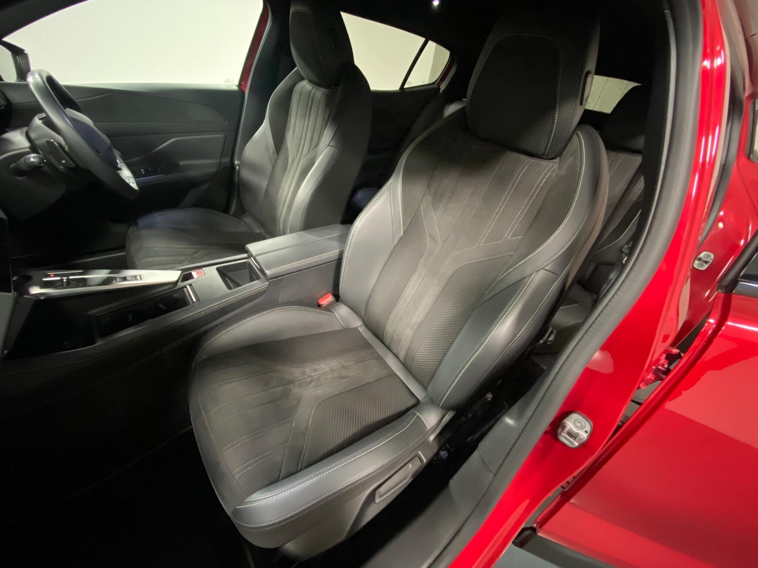 Used Peugeot 408 2024 for sale - 76388188: Photo 23