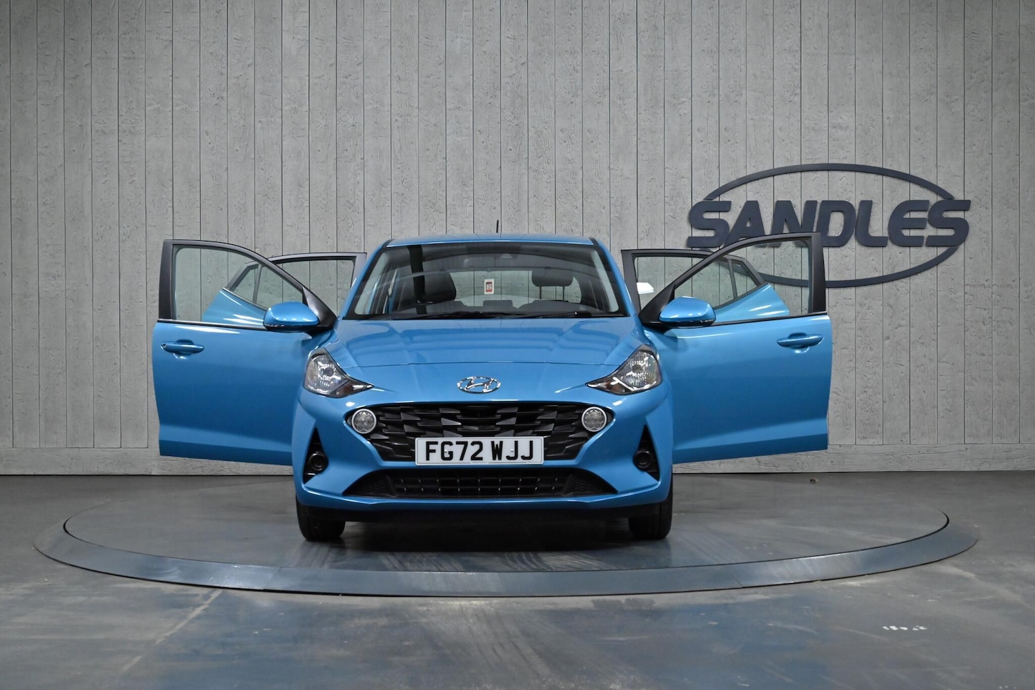 Used Hyundai i10 2023 for sale - 77290567: Photo 11