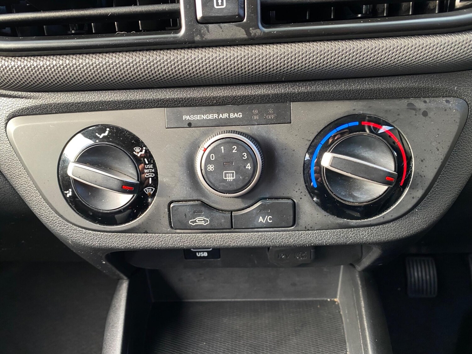 Used Hyundai i10 2023 for sale - 77290567: Photo 33