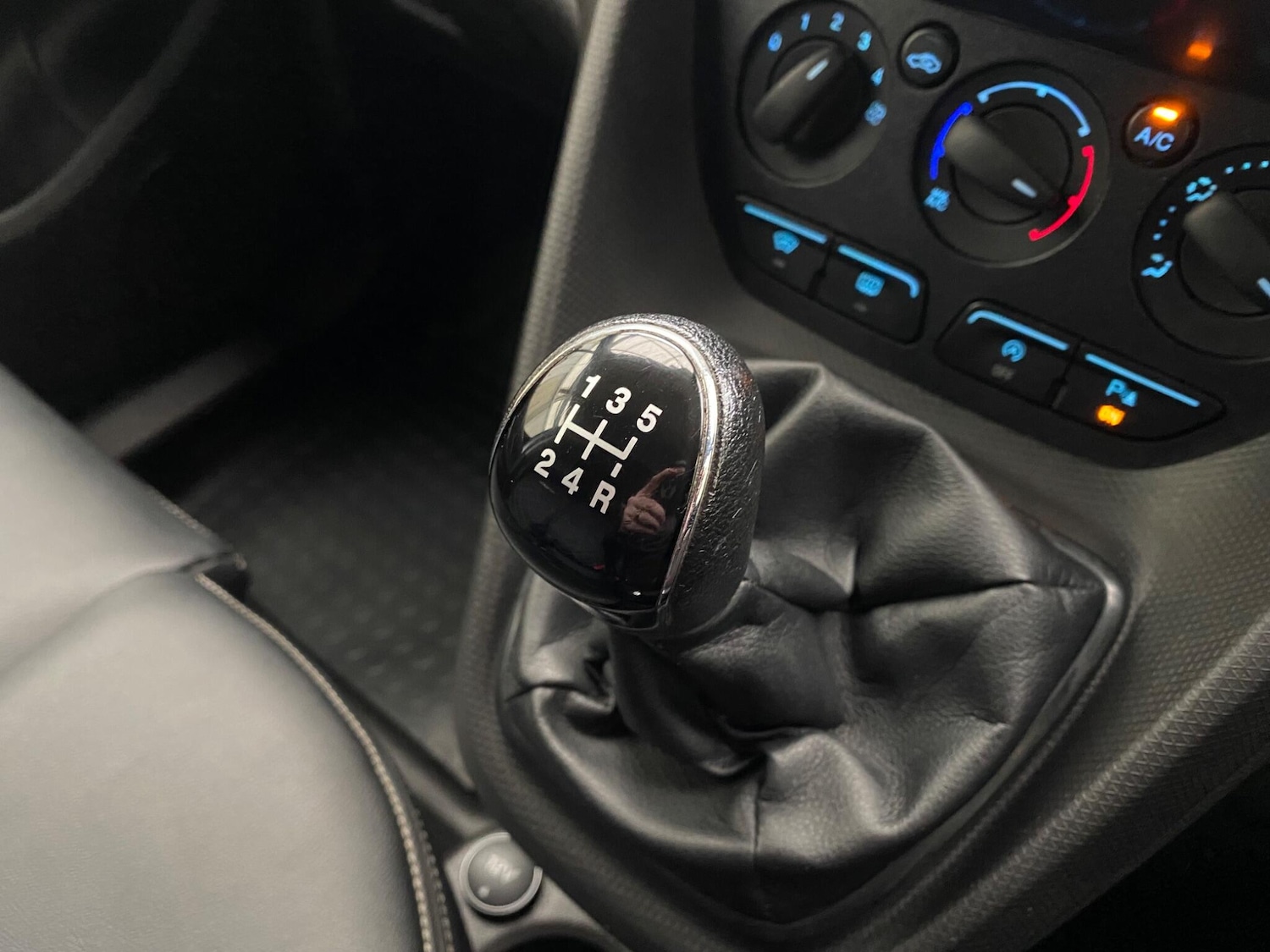 Used Ford Transit Connect 2018 for sale - 76824282: Photo 37