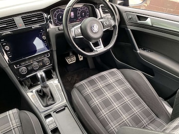 Used Volkswagen Golf 2019 for sale - 79151034: Photo