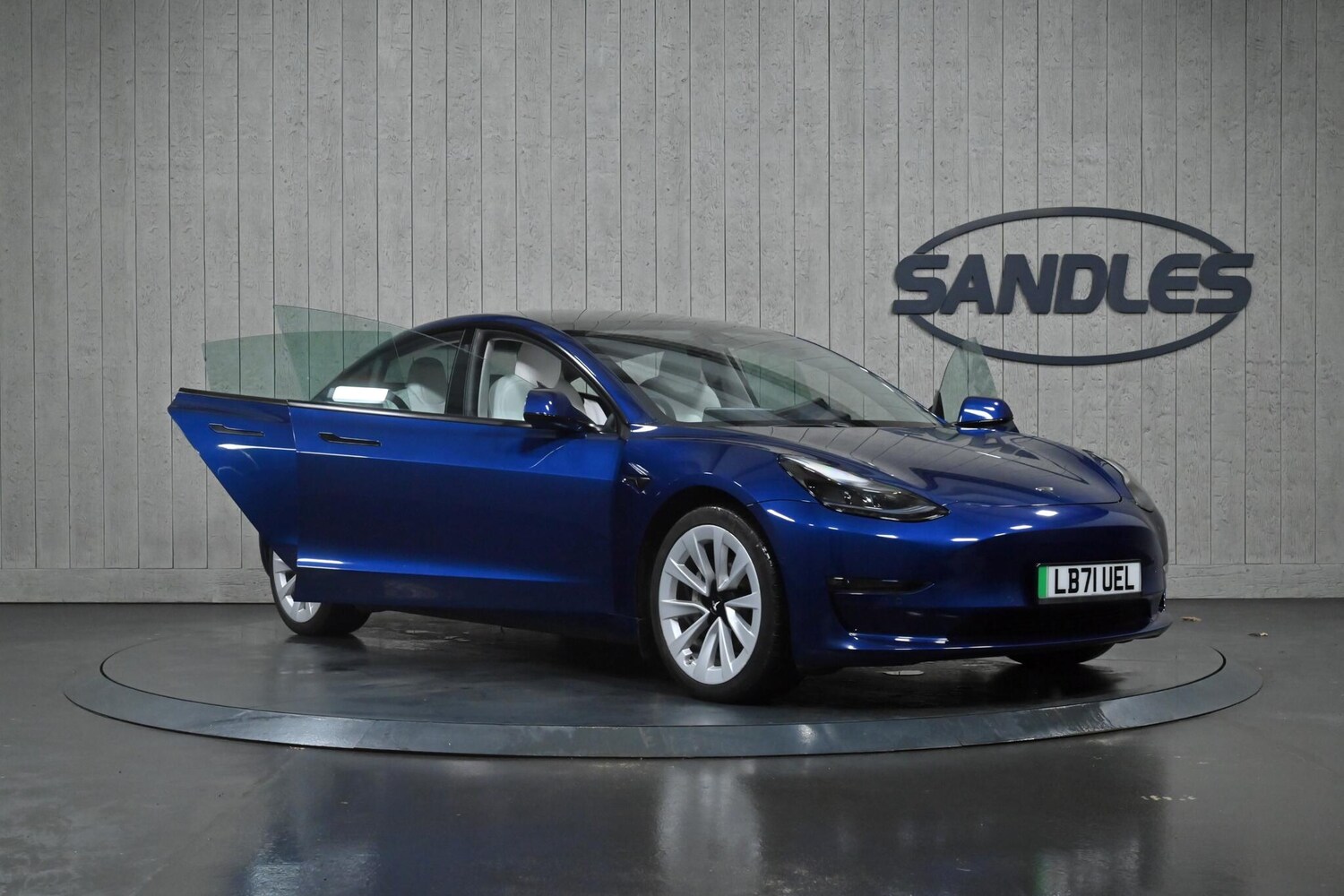 Used Tesla Model 3 2021 for sale - 77108808: Photo 10