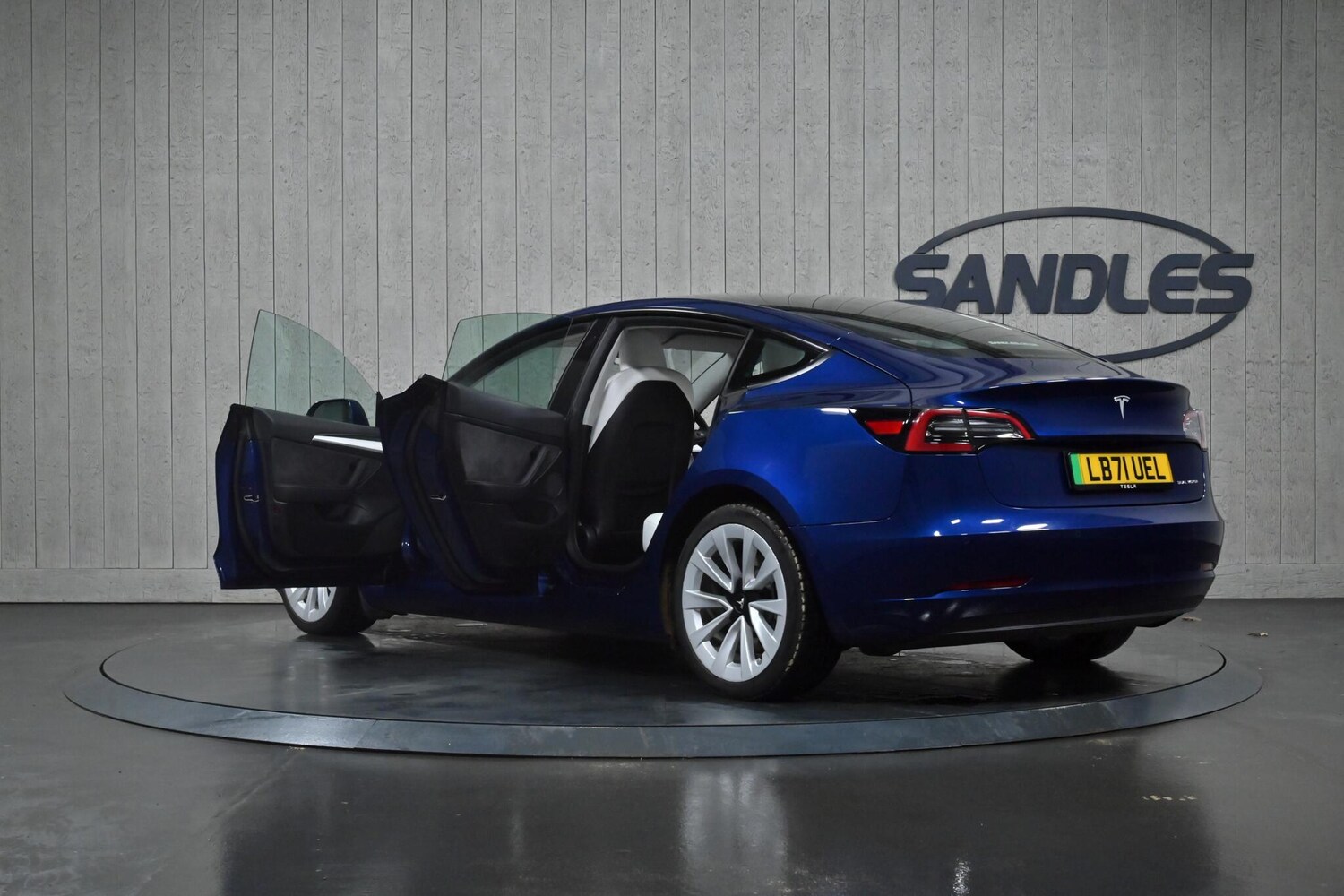 Used Tesla Model 3 2021 for sale - 77108808: Photo 13