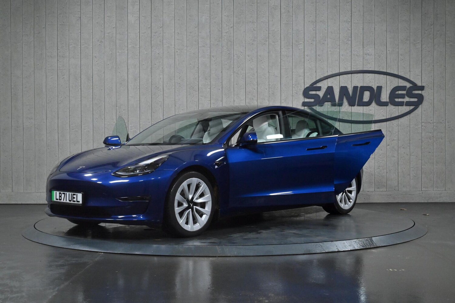 Used Tesla Model 3 2021 for sale - 77108808: Photo 16