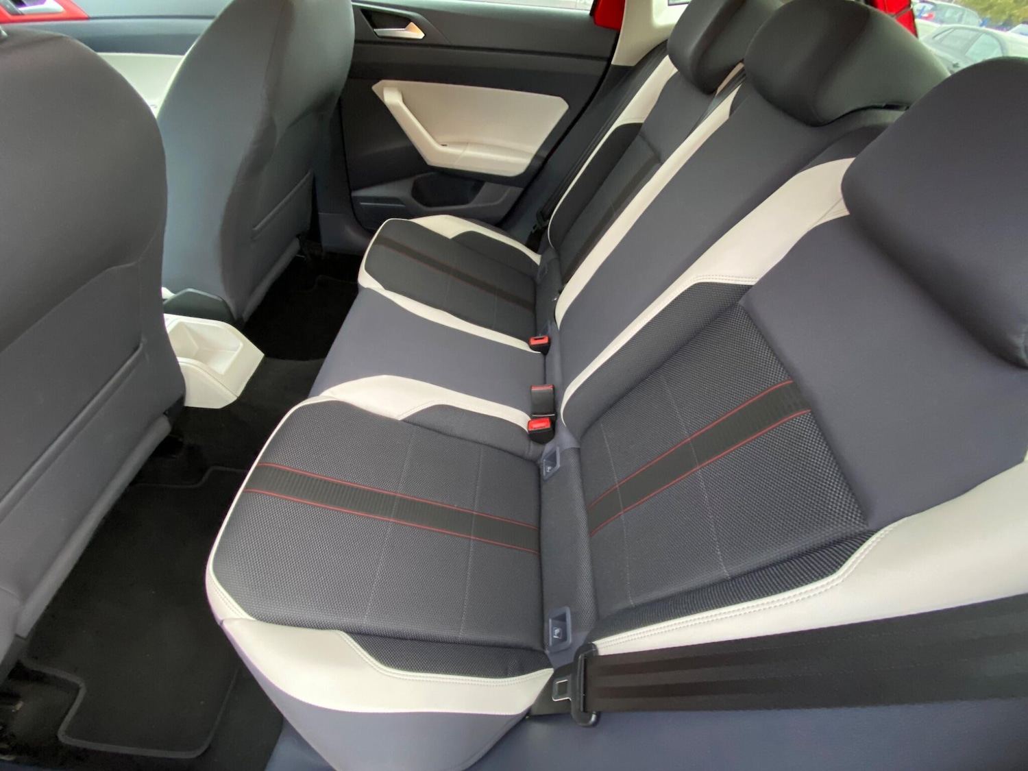 Used Volkswagen Polo 2019 for sale - 76992743: Photo 29