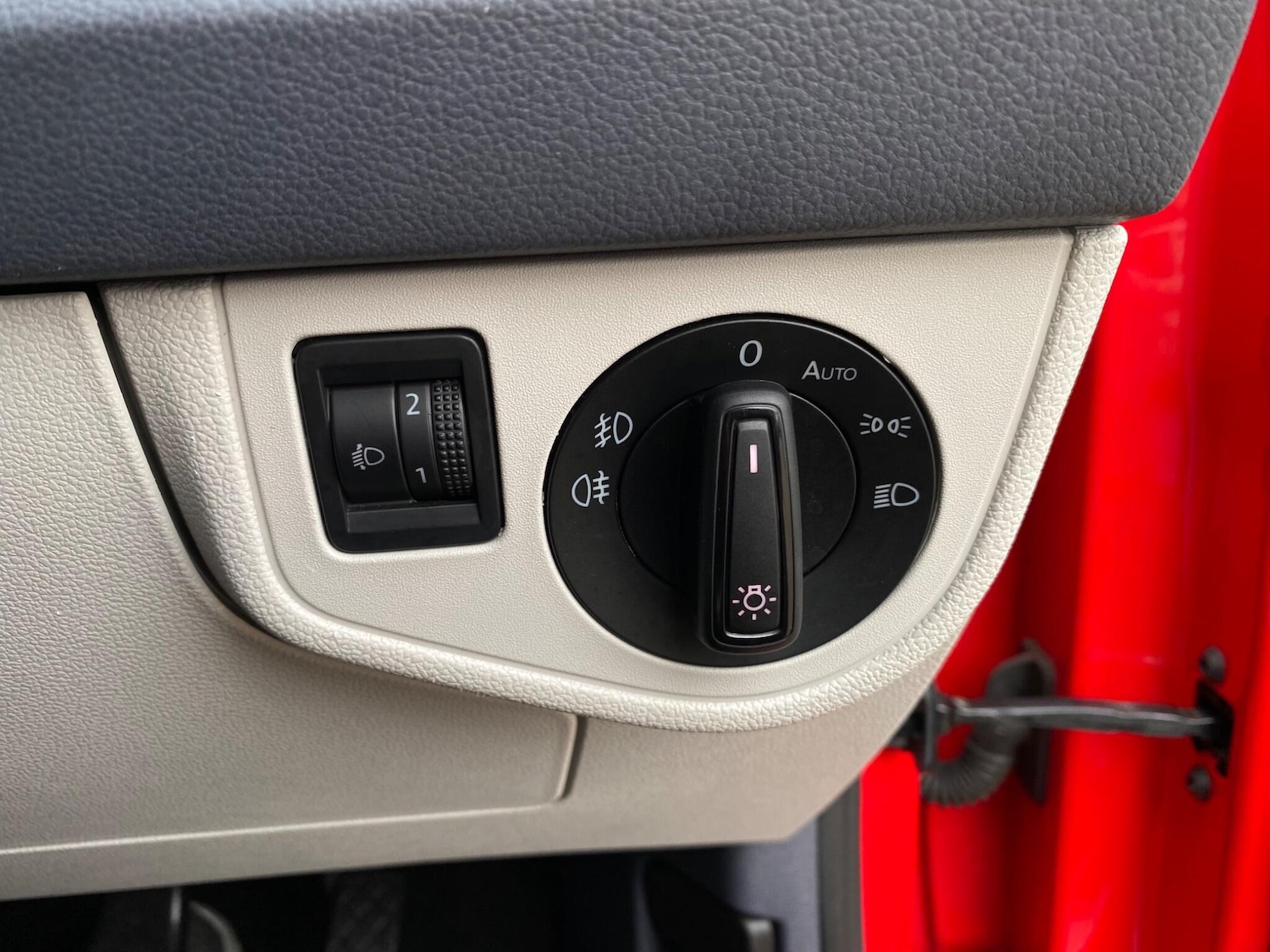 Used Volkswagen Polo 2019 for sale - 76992743: Photo 44