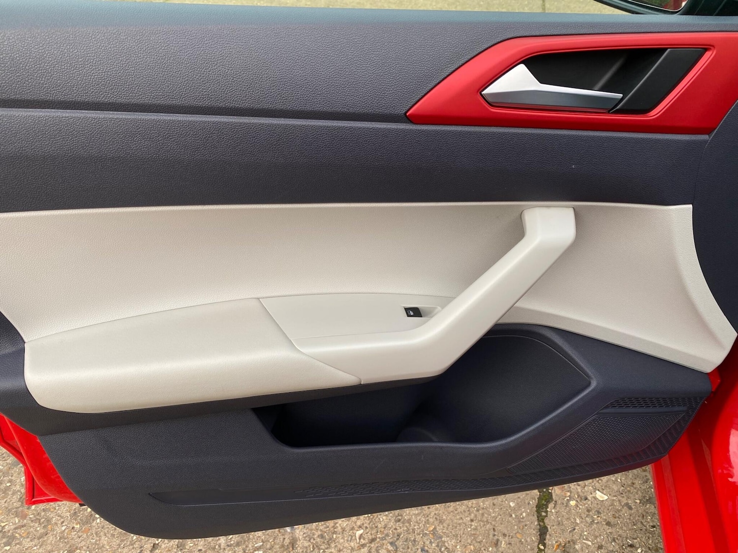 Used Volkswagen Polo 2019 for sale - 76992743: Photo 48