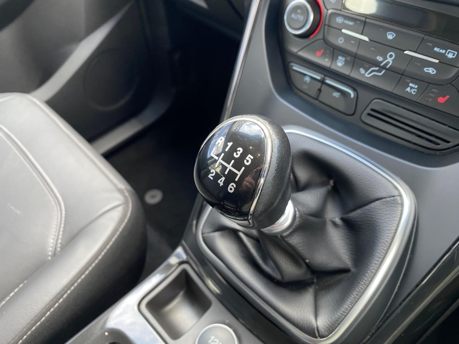 Used Ford Kuga 2019 for sale - 75622803: Photo 41