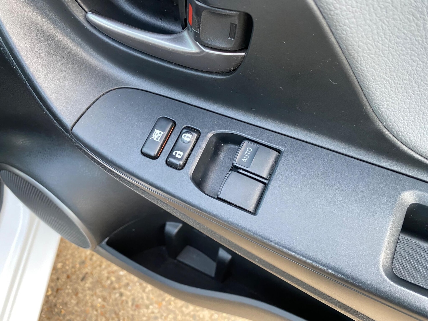 Used Toyota Yaris 2017 for sale - 76913108: Photo 46