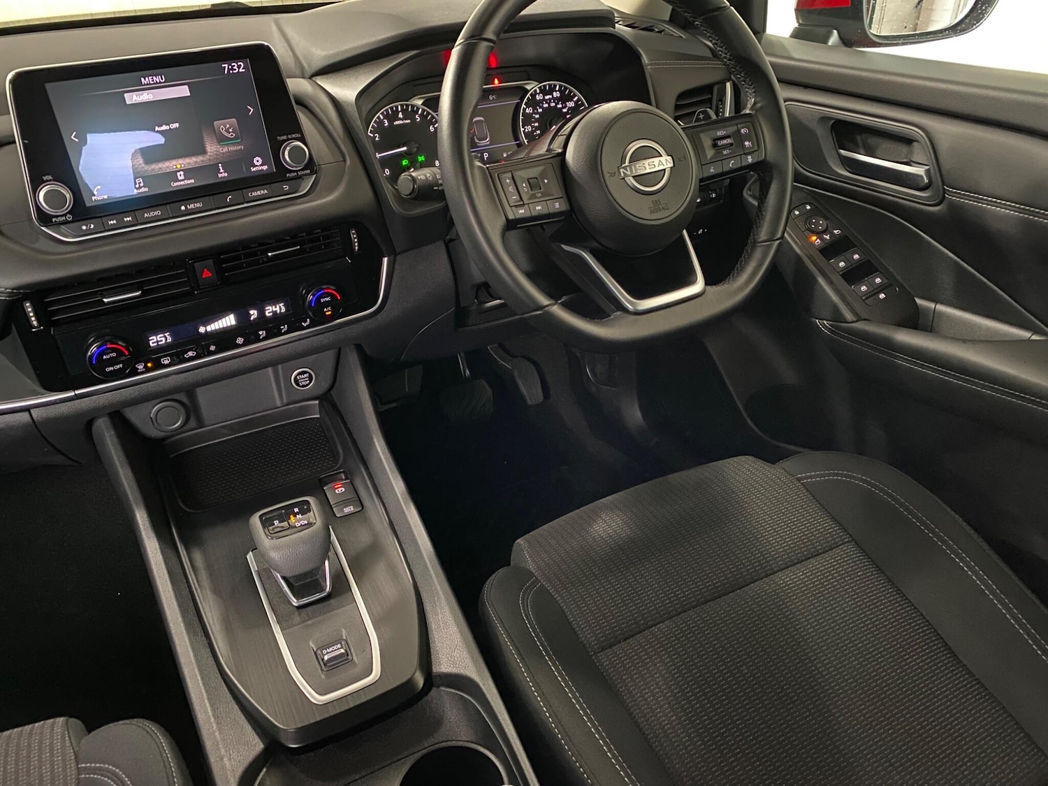 Used Nissan Qashqai for sale - 77825086: Photo 2