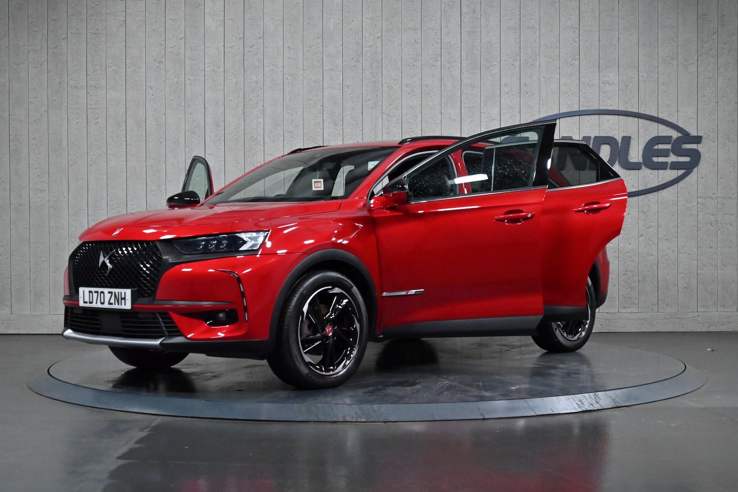 Used DS Automobiles DS 7 Crossback 2020 for sale - 76538819: Photo 15