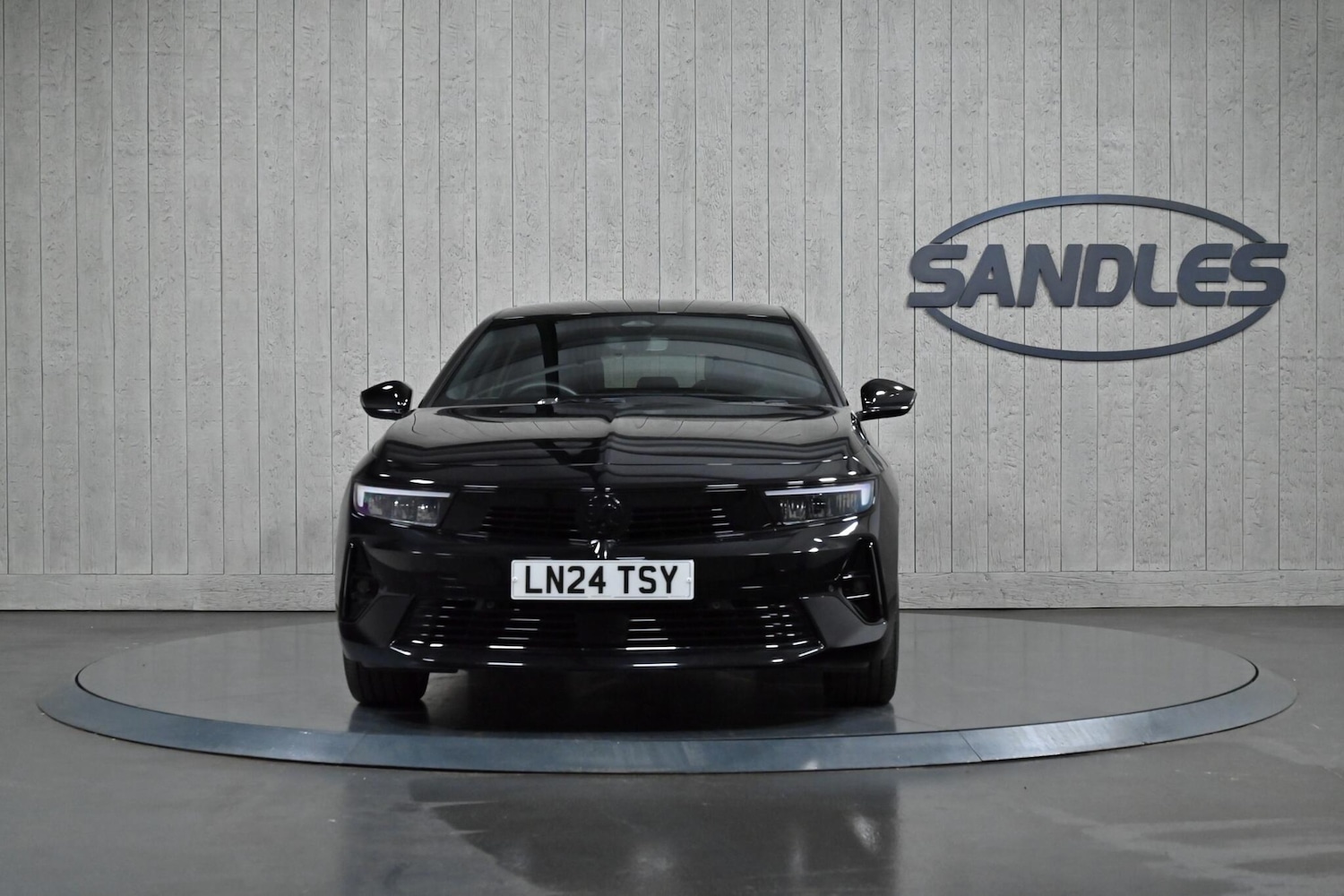 Used Vauxhall Astra 2024 for sale - 78047964: Photo 2