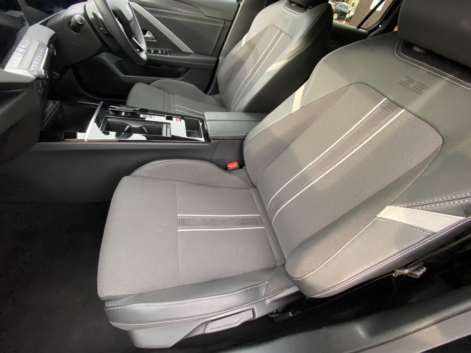 Used Vauxhall Astra 2024 for sale - 78047964: Photo 24