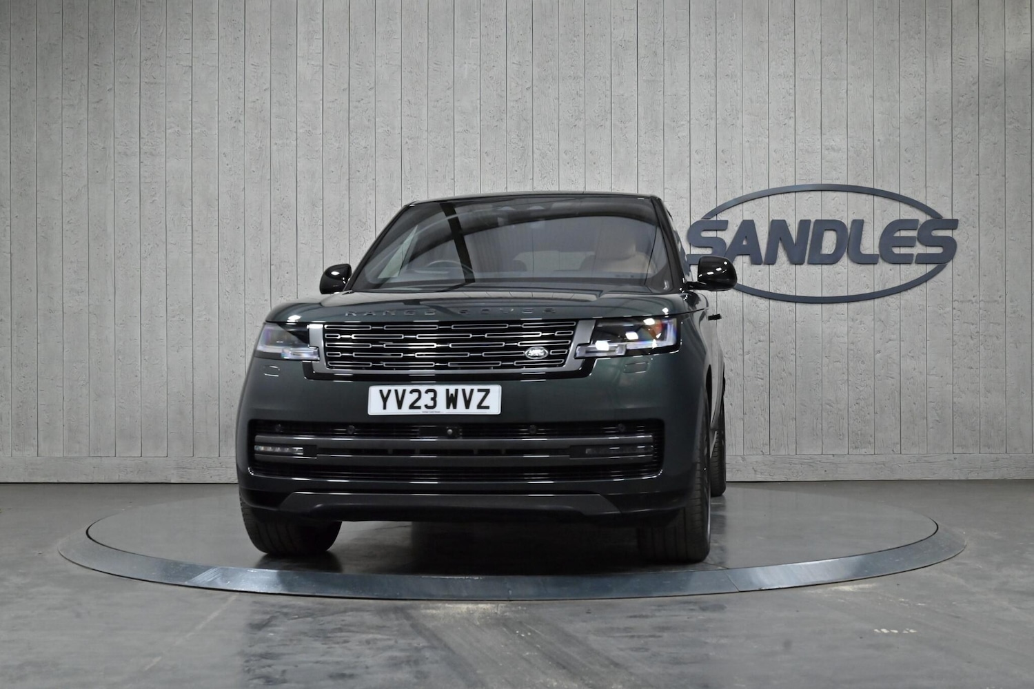 Used Land Rover Range Rover 2023 for sale - 77992948: Photo 2