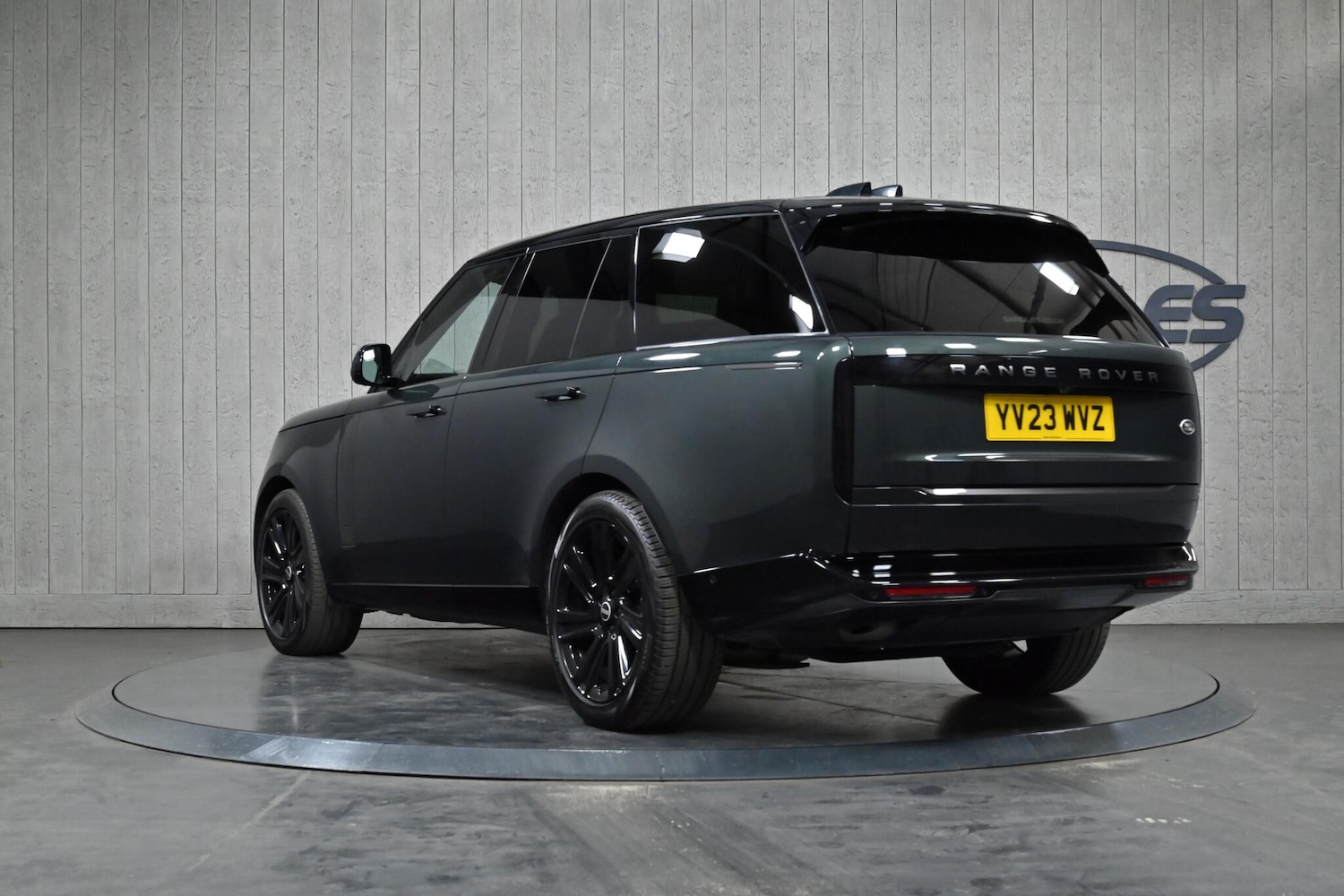 Used Land Rover Range Rover 2023 for sale - 77992948: Photo 4