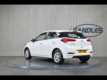 Used Hyundai i20 2017 for sale - 75174011: Photo