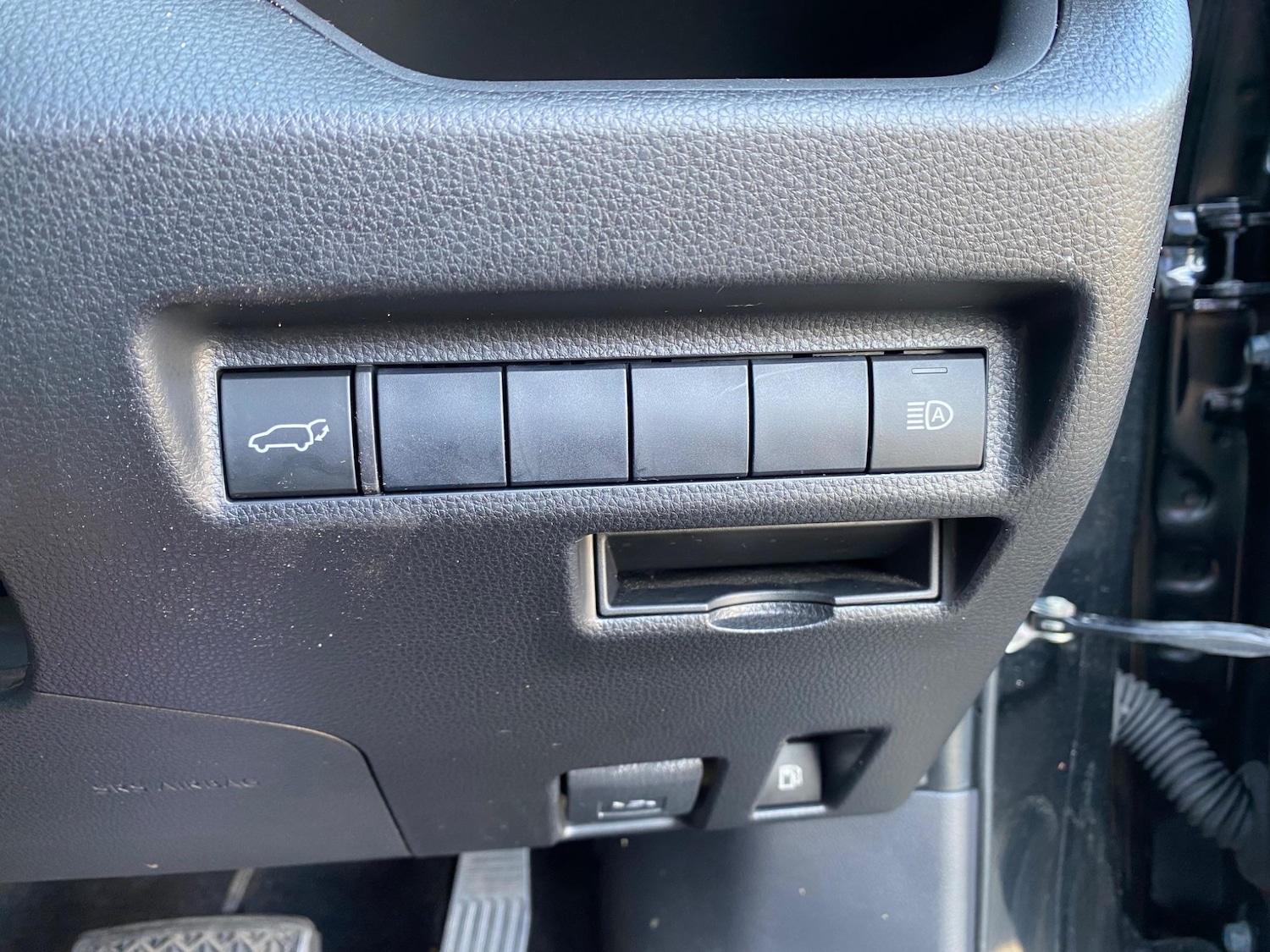 Used Toyota RAV4 2020 for sale - 76997426: Photo 44